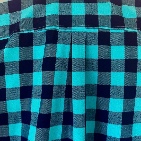 NWOT Vinyard Vines, Performance, Relaxed-fit teal/navy checkered button down - Picture 5 of 7